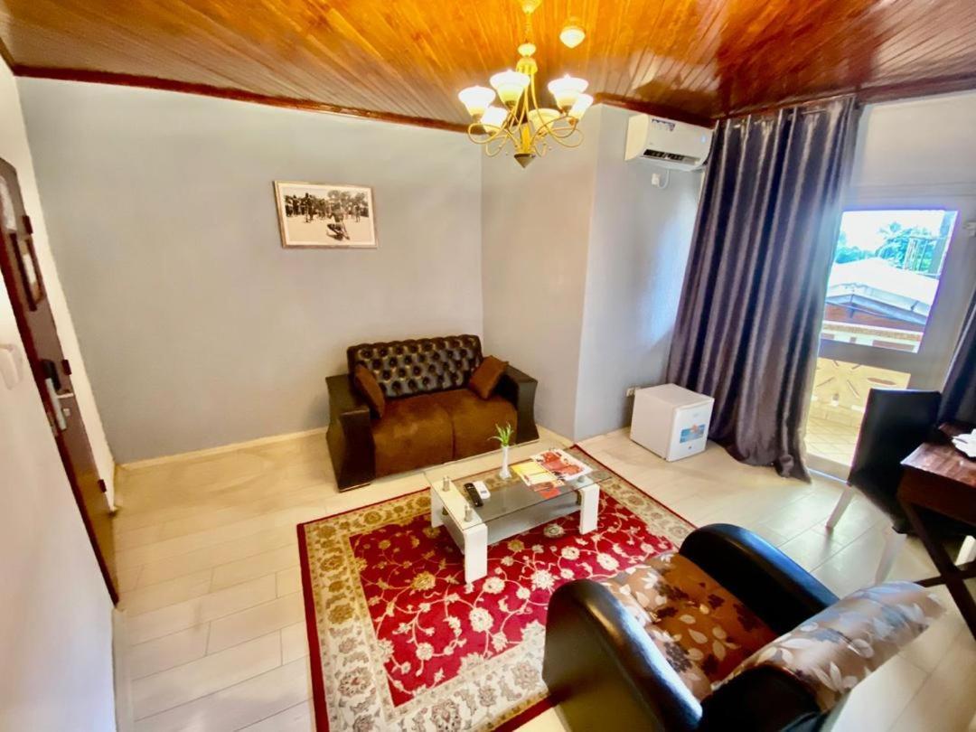 Fini Hotel Bobende Лімбе Екстер'єр фото