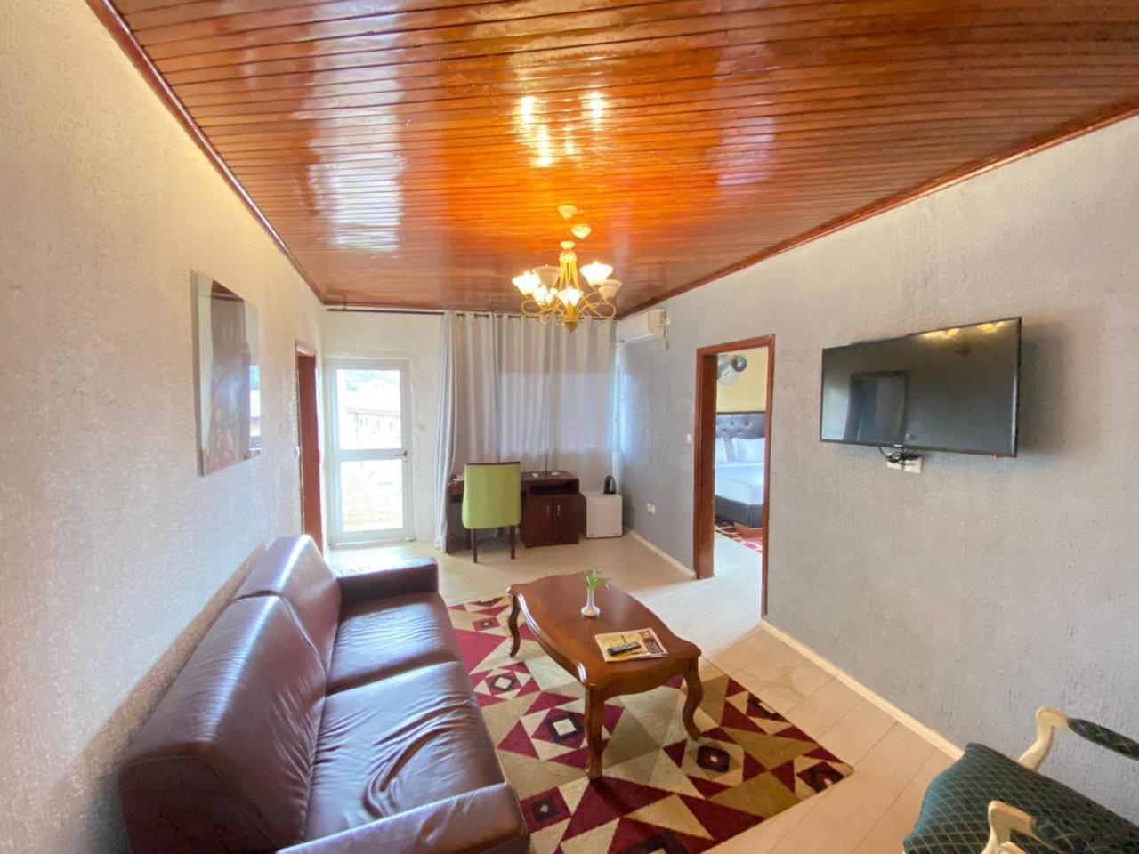 Fini Hotel Bobende Лімбе Екстер'єр фото